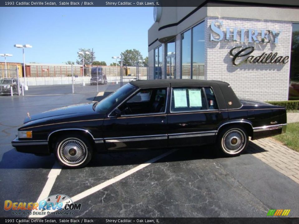 1993 Cadillac DeVille Sedan Sable Black / Black Photo #7