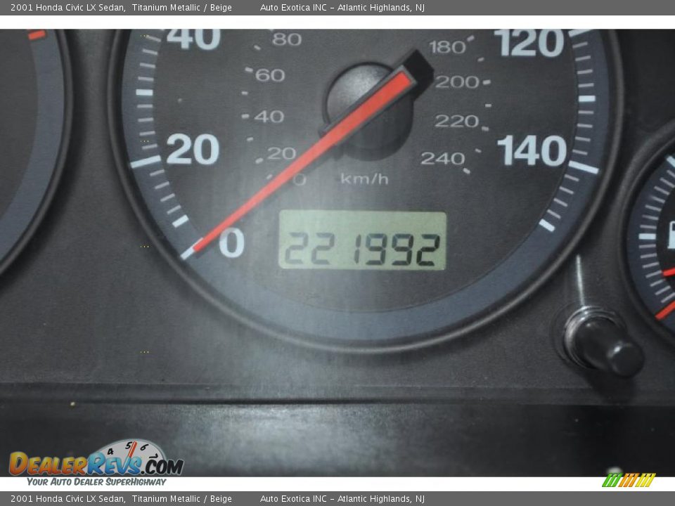 2001 Honda Civic LX Sedan Titanium Metallic / Beige Photo #12
