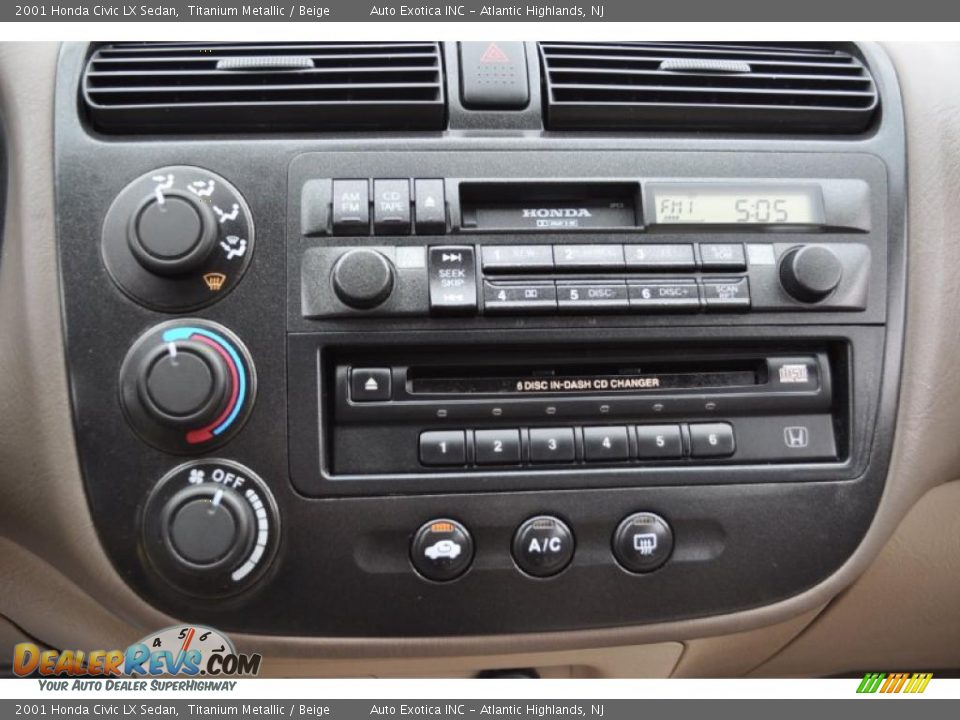 2001 Honda Civic LX Sedan Titanium Metallic / Beige Photo #13