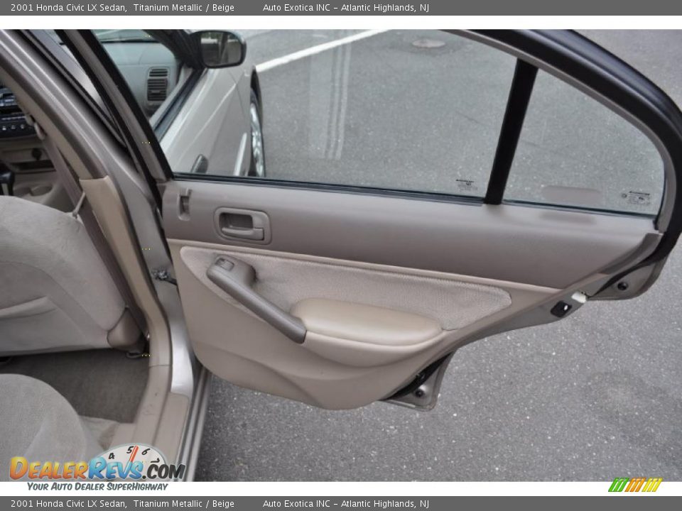 2001 Honda Civic LX Sedan Titanium Metallic / Beige Photo #21
