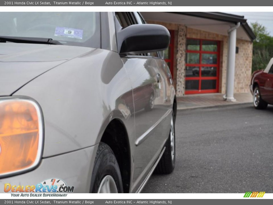 2001 Honda Civic LX Sedan Titanium Metallic / Beige Photo #27