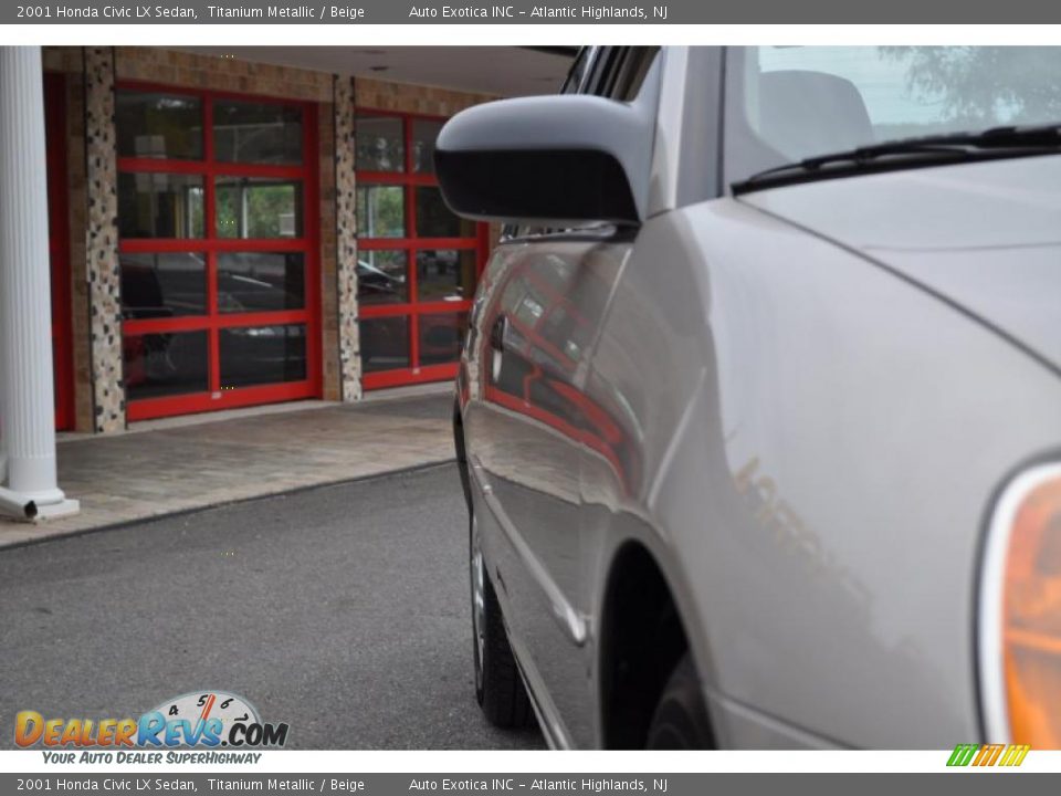 2001 Honda Civic LX Sedan Titanium Metallic / Beige Photo #28