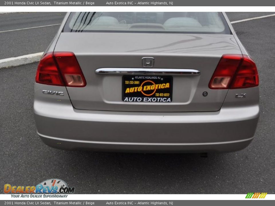 2001 Honda Civic LX Sedan Titanium Metallic / Beige Photo #32