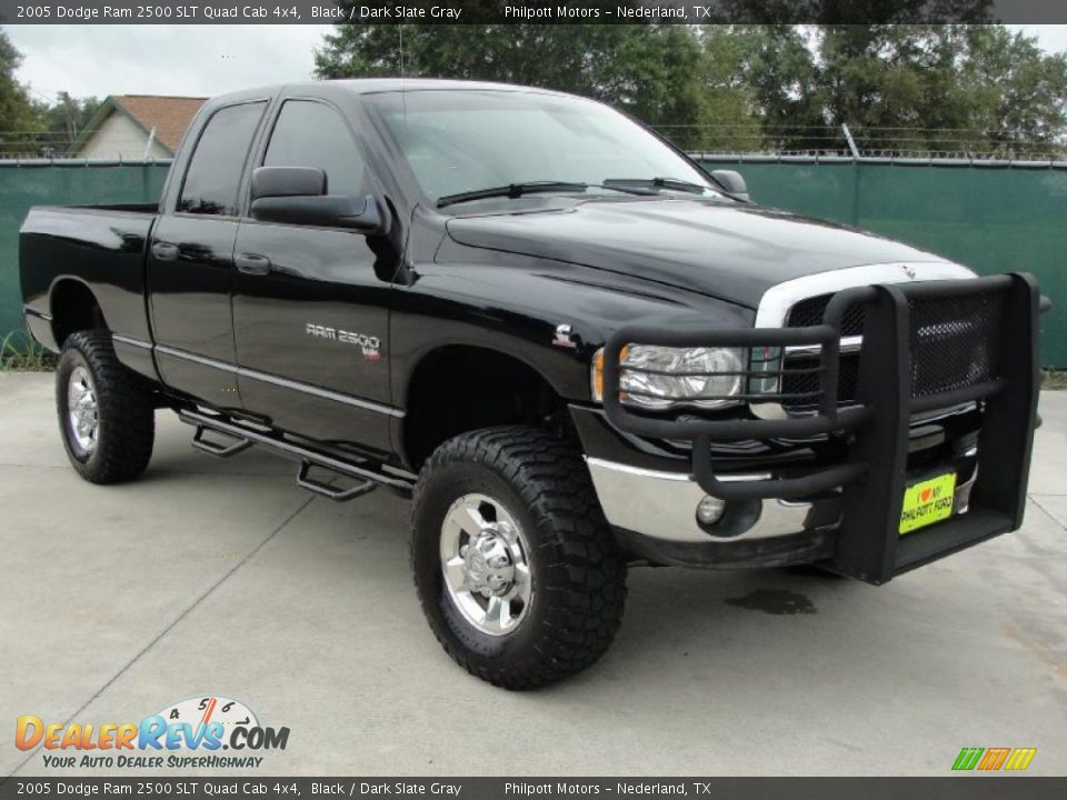 2005 Dodge Ram 2500 SLT Quad Cab 4x4 Black / Dark Slate Gray Photo #1