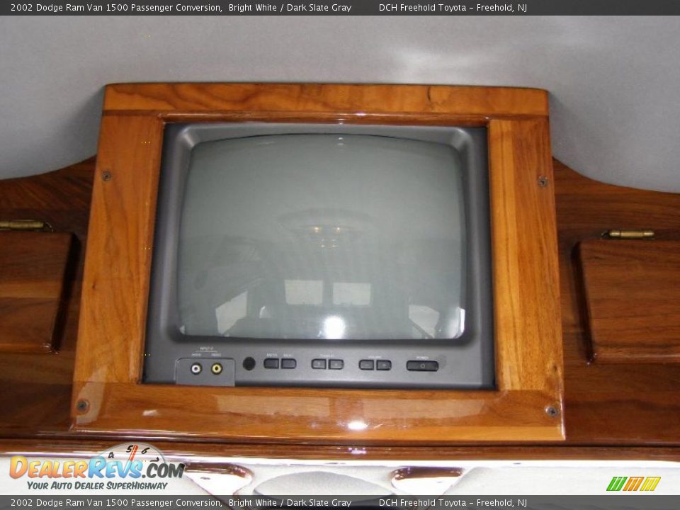 2002 Dodge Ram Van 1500 Passenger Conversion Bright White / Dark Slate Gray Photo #14