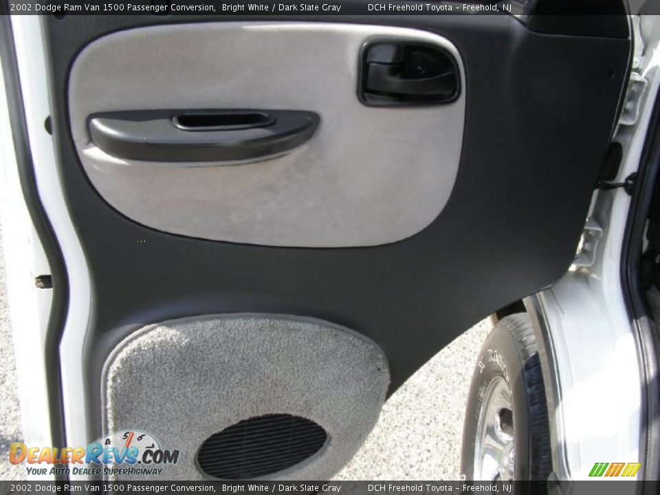 2002 Dodge Ram Van 1500 Passenger Conversion Bright White / Dark Slate Gray Photo #23