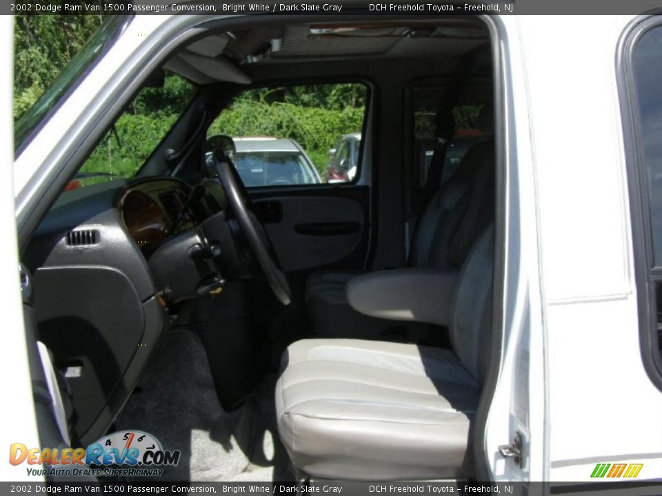 2002 Dodge Ram Van 1500 Passenger Conversion Bright White / Dark Slate Gray Photo #25