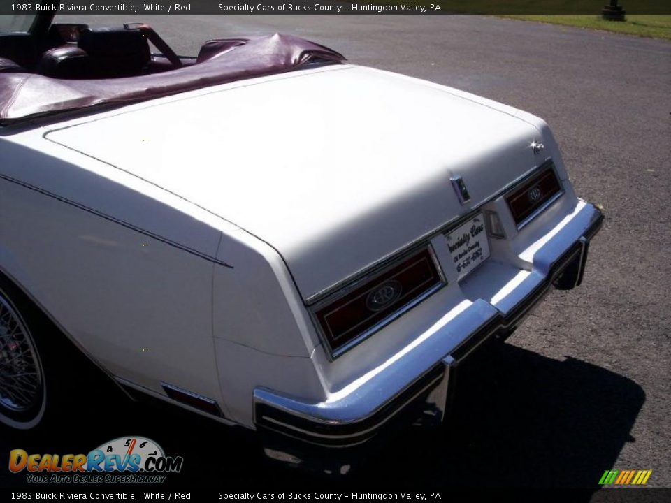 1983 Buick Riviera Convertible White / Red Photo #17