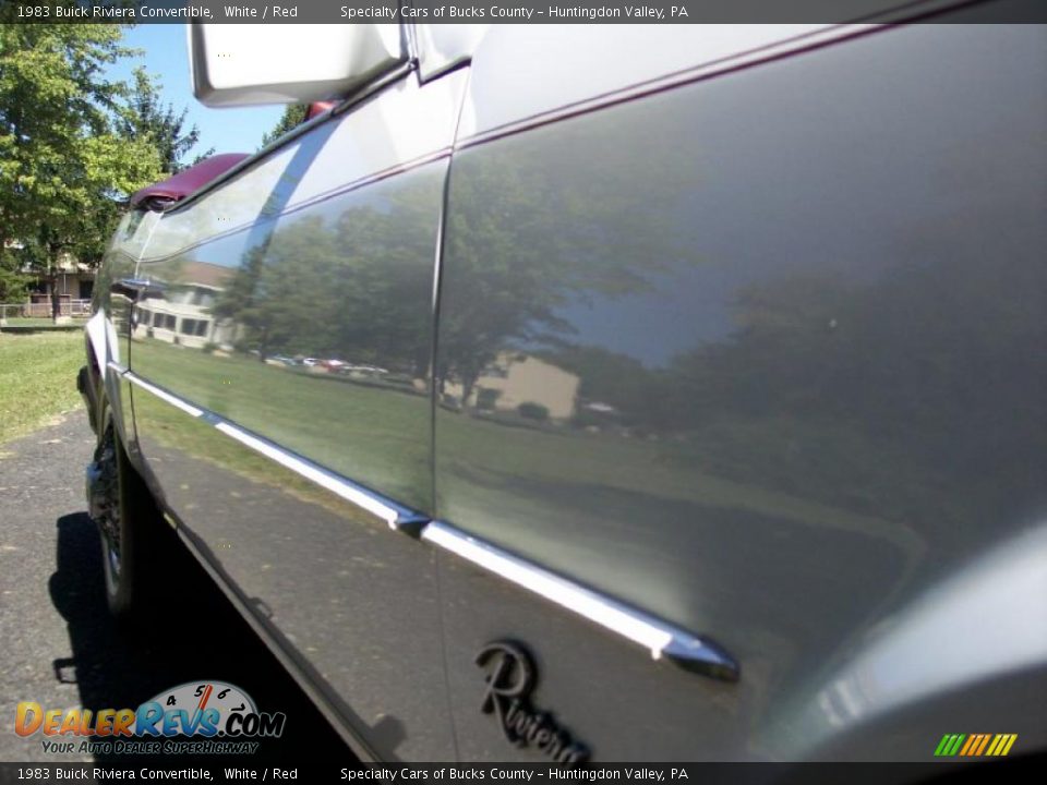 1983 Buick Riviera Convertible White / Red Photo #27