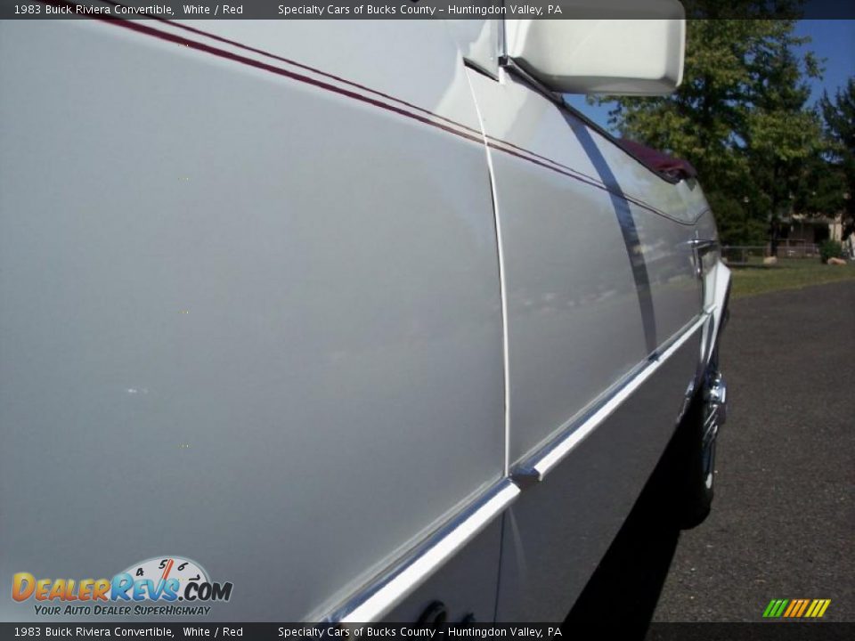 1983 Buick Riviera Convertible White / Red Photo #28