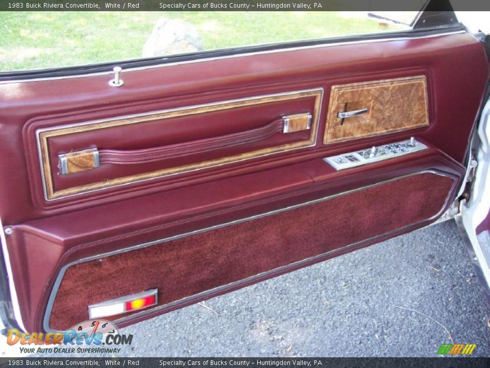 1983 Buick Riviera Convertible White / Red Photo #30