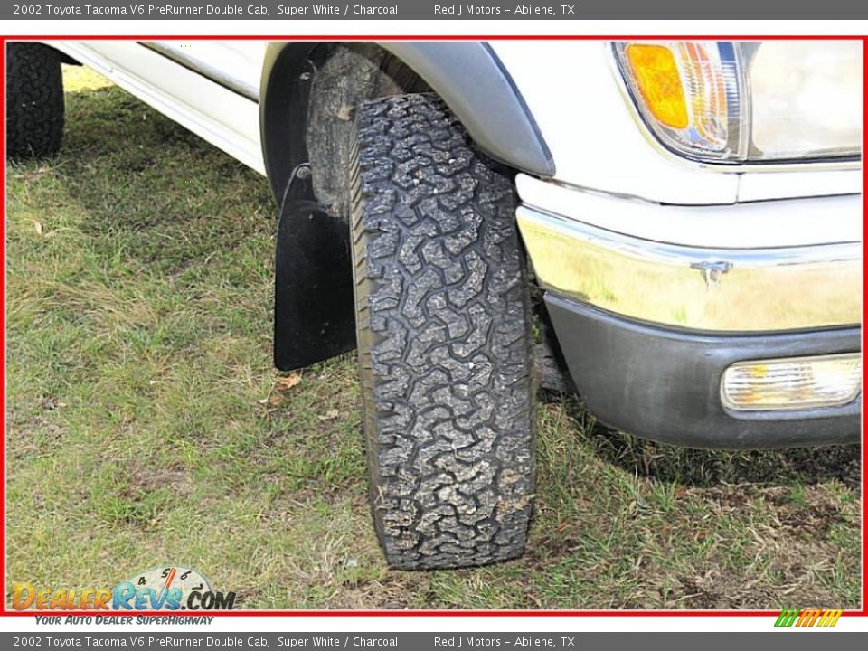 2002 Toyota Tacoma V6 PreRunner Double Cab Super White / Charcoal Photo #11