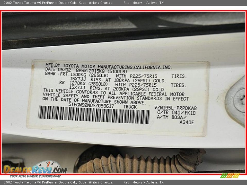 2002 Toyota Tacoma V6 PreRunner Double Cab Super White / Charcoal Photo #13