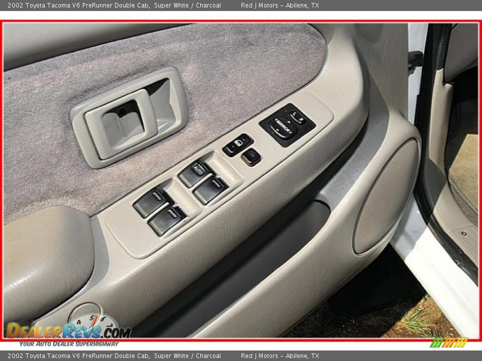 2002 Toyota Tacoma V6 PreRunner Double Cab Super White / Charcoal Photo #16