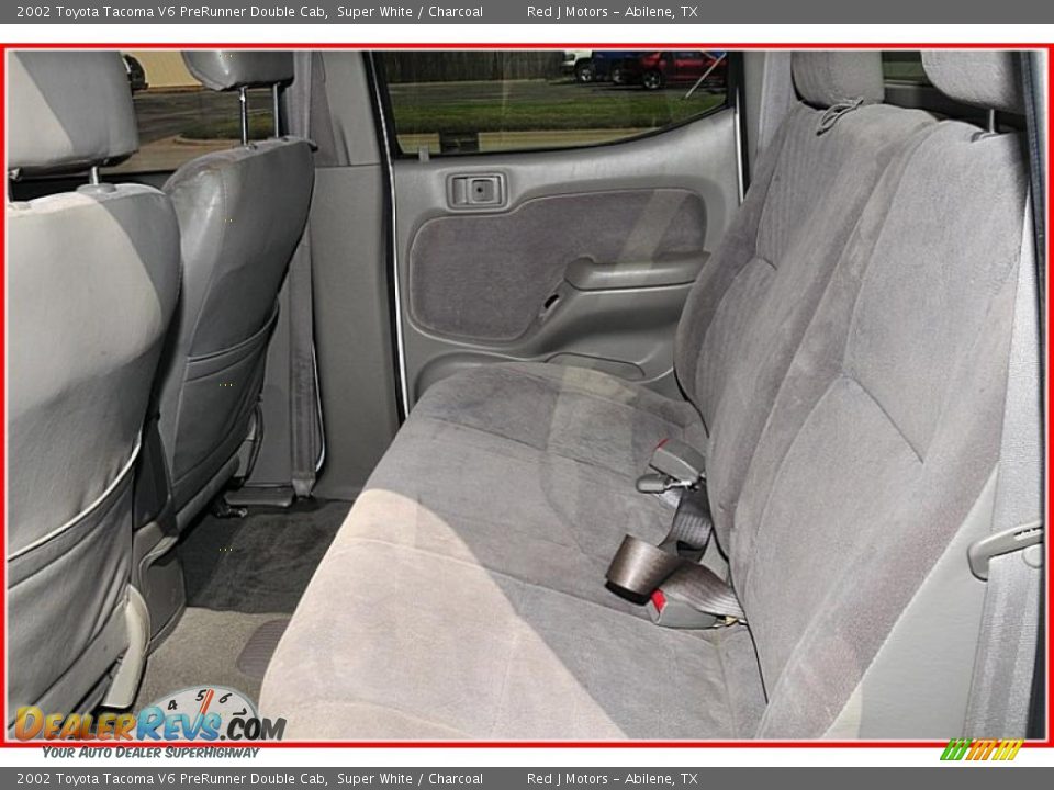 2002 Toyota Tacoma V6 PreRunner Double Cab Super White / Charcoal Photo #17