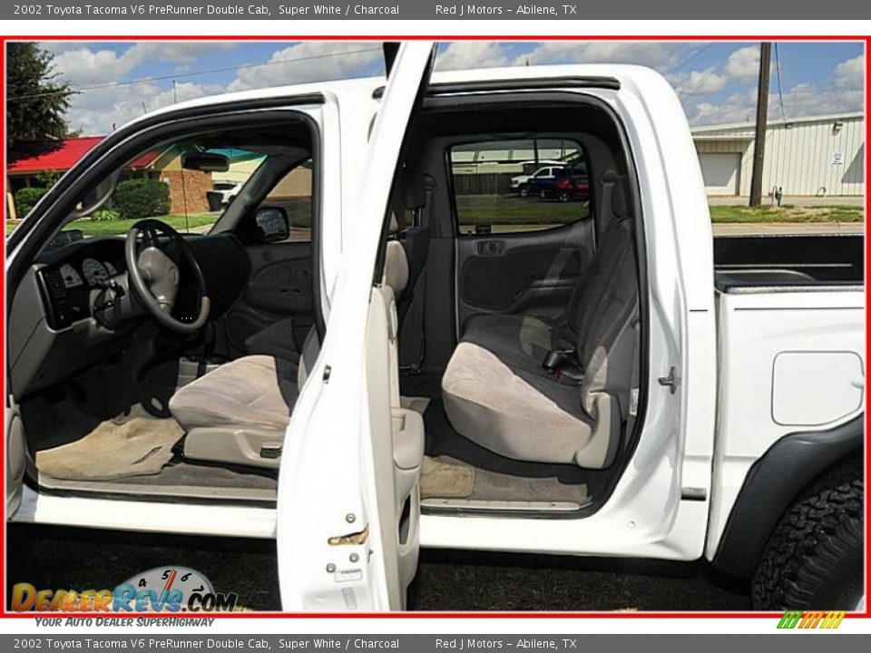 2002 Toyota Tacoma V6 PreRunner Double Cab Super White / Charcoal Photo #18