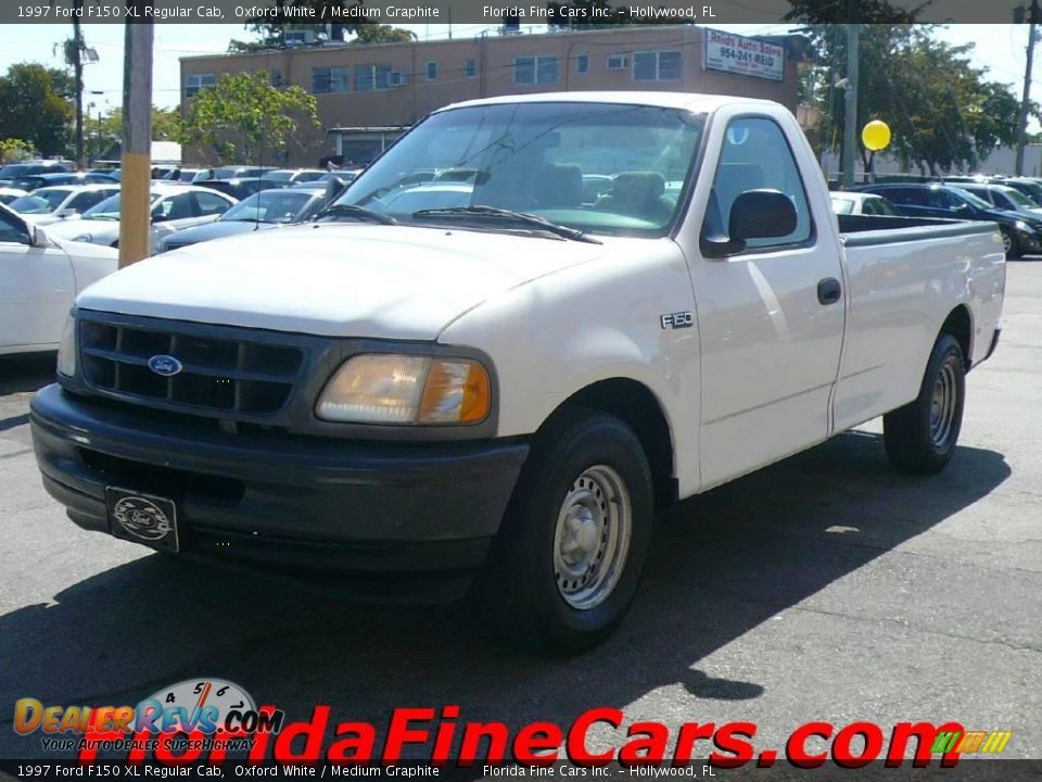 1997 Ford F150 XL Regular Cab Oxford White / Medium Graphite Photo #1