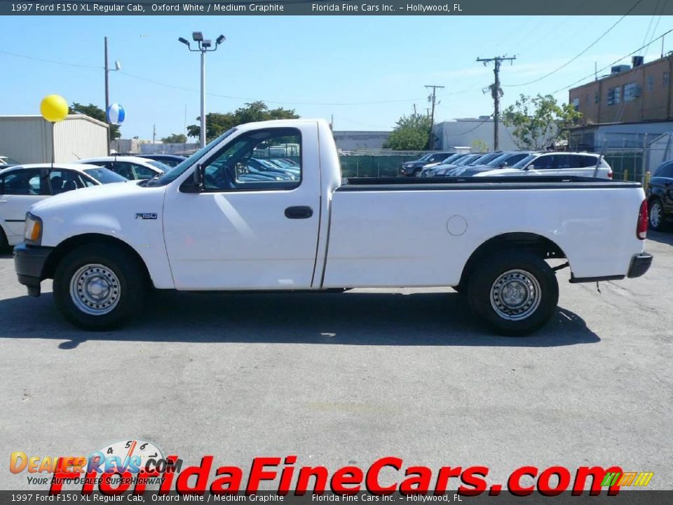 1997 Ford F150 XL Regular Cab Oxford White / Medium Graphite Photo #3