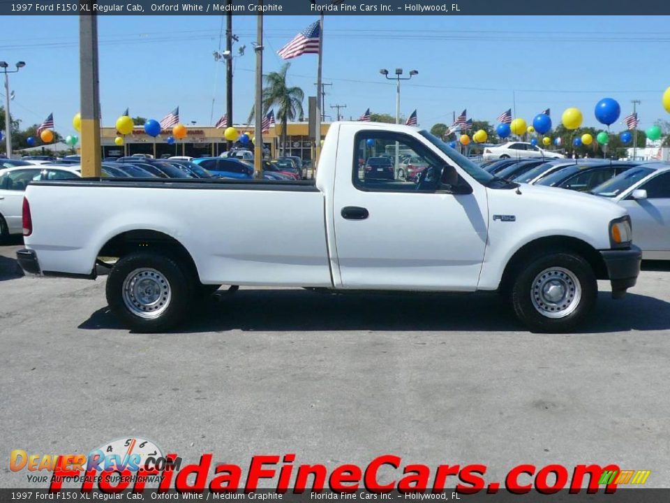 1997 Ford F150 XL Regular Cab Oxford White / Medium Graphite Photo #4