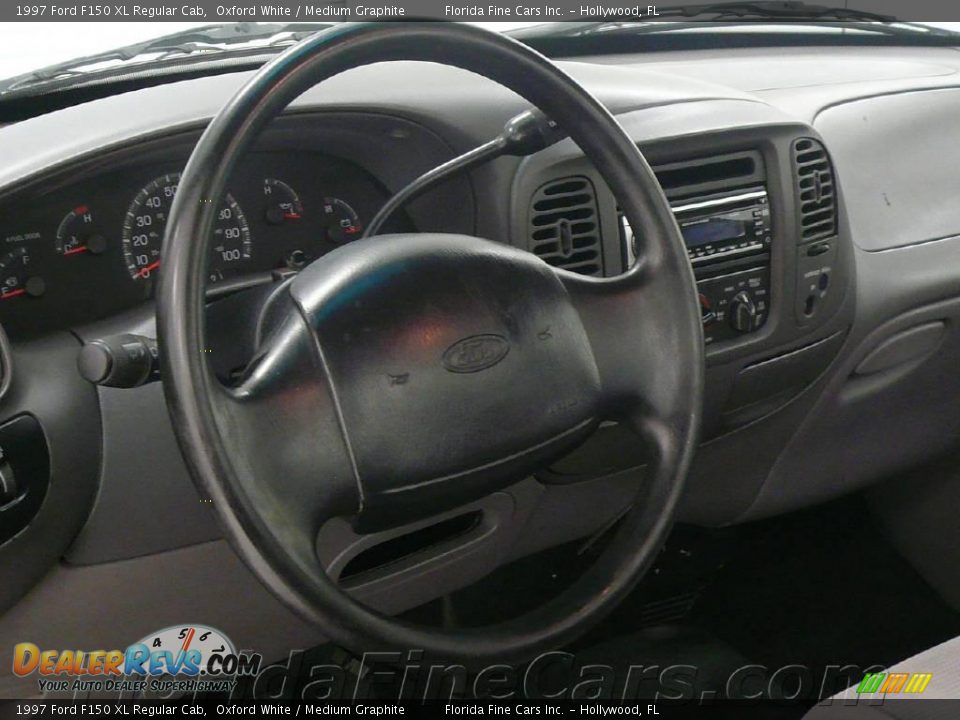 1997 Ford F150 XL Regular Cab Oxford White / Medium Graphite Photo #9