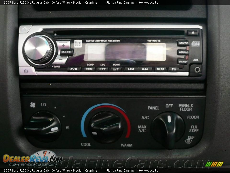 1997 Ford F150 XL Regular Cab Oxford White / Medium Graphite Photo #13