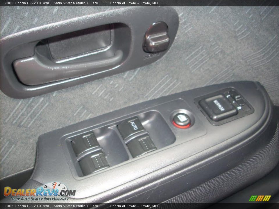 2005 Honda CR-V EX 4WD Satin Silver Metallic / Black Photo #16