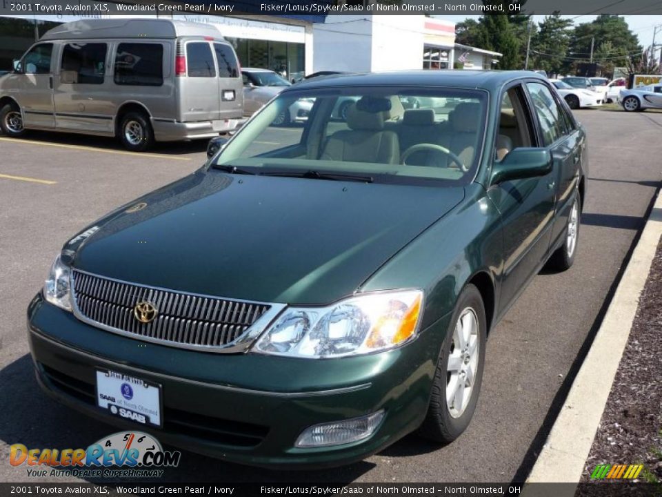 2001 Toyota Avalon XLS Woodland Green Pearl / Ivory Photo #1