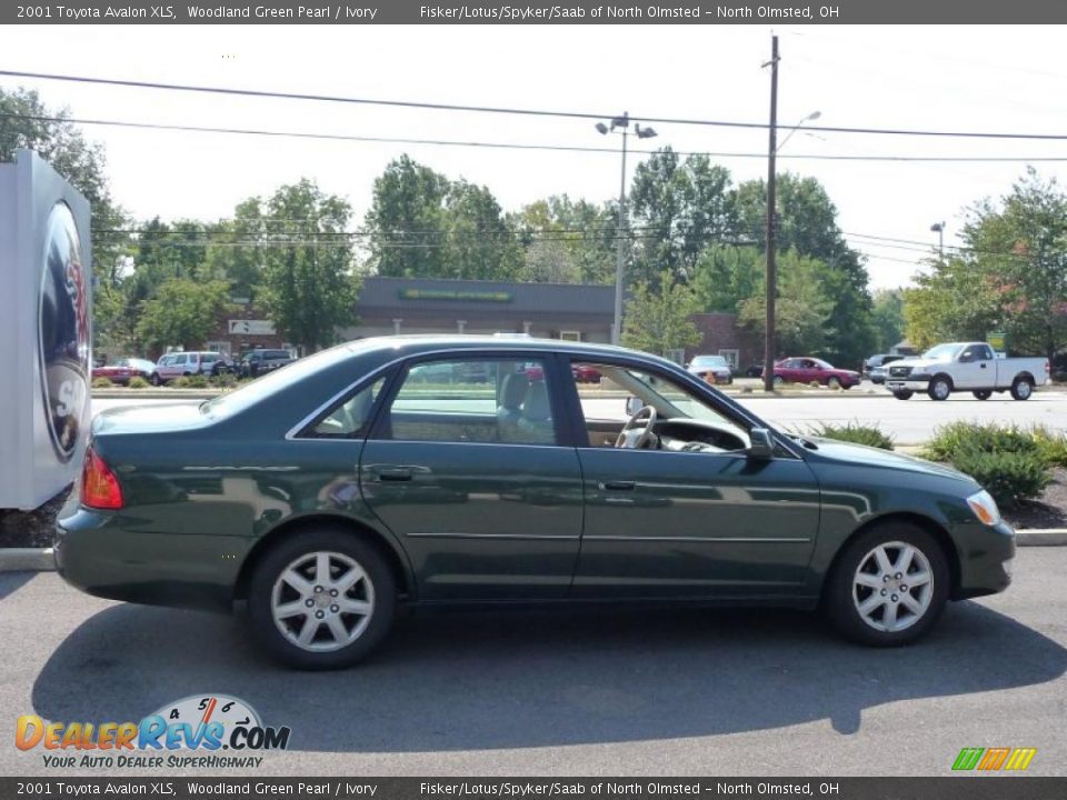 2001 Toyota Avalon XLS Woodland Green Pearl / Ivory Photo #5