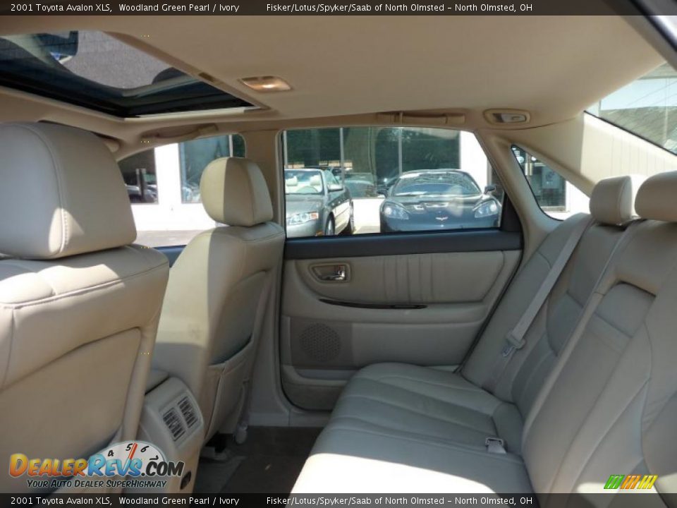 2001 Toyota Avalon XLS Woodland Green Pearl / Ivory Photo #14