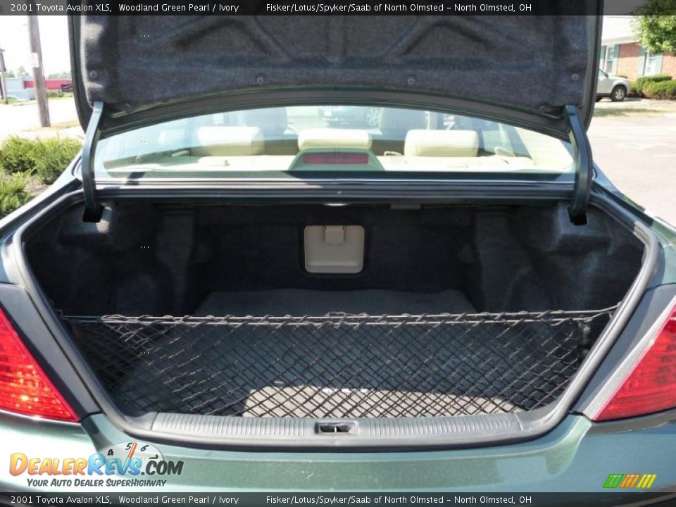 2001 Toyota Avalon XLS Woodland Green Pearl / Ivory Photo #15