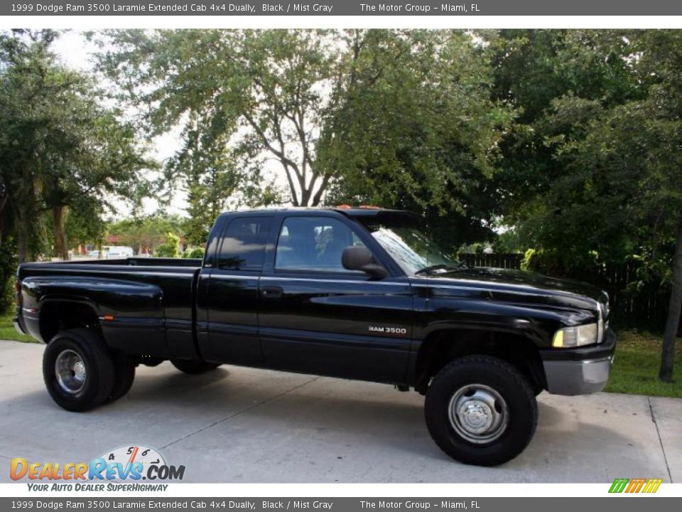 1999 Dodge Ram 3500 Laramie Extended Cab 4x4 Dually Black / Mist Gray Photo #10