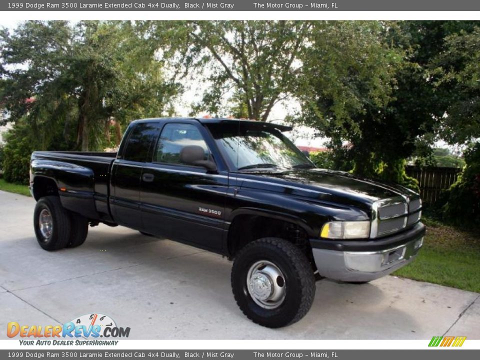 1999 Dodge Ram 3500 Laramie Extended Cab 4x4 Dually Black / Mist Gray Photo #11
