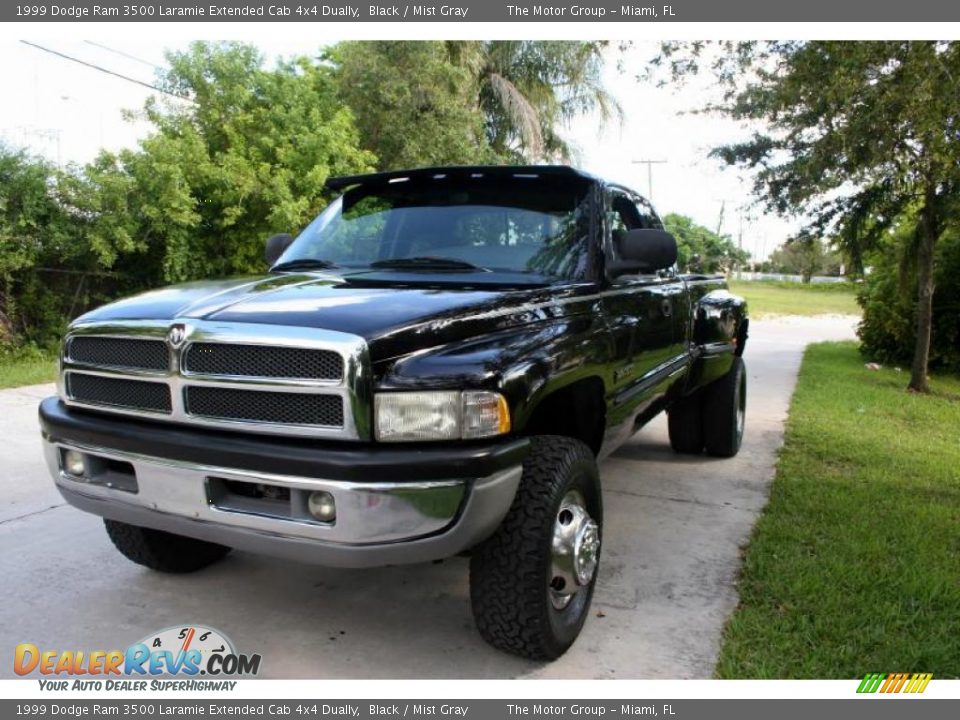 1999 Dodge Ram 3500 Laramie Extended Cab 4x4 Dually Black / Mist Gray Photo #16