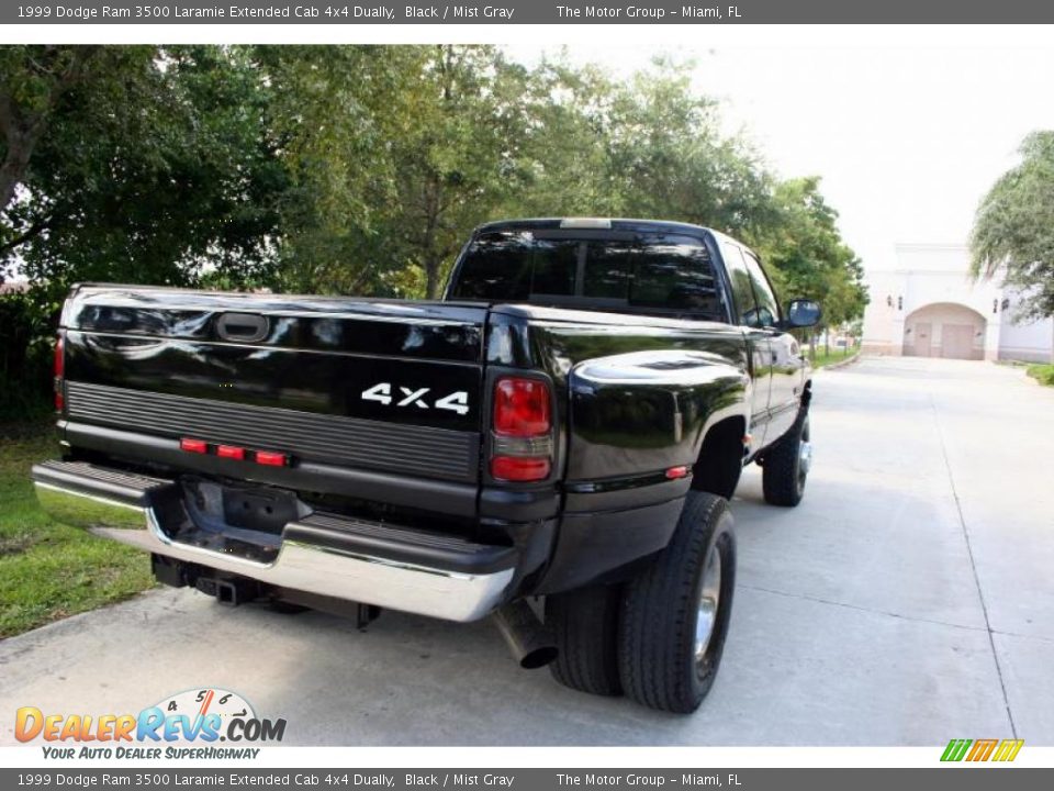 1999 Dodge Ram 3500 Laramie Extended Cab 4x4 Dually Black / Mist Gray Photo #18