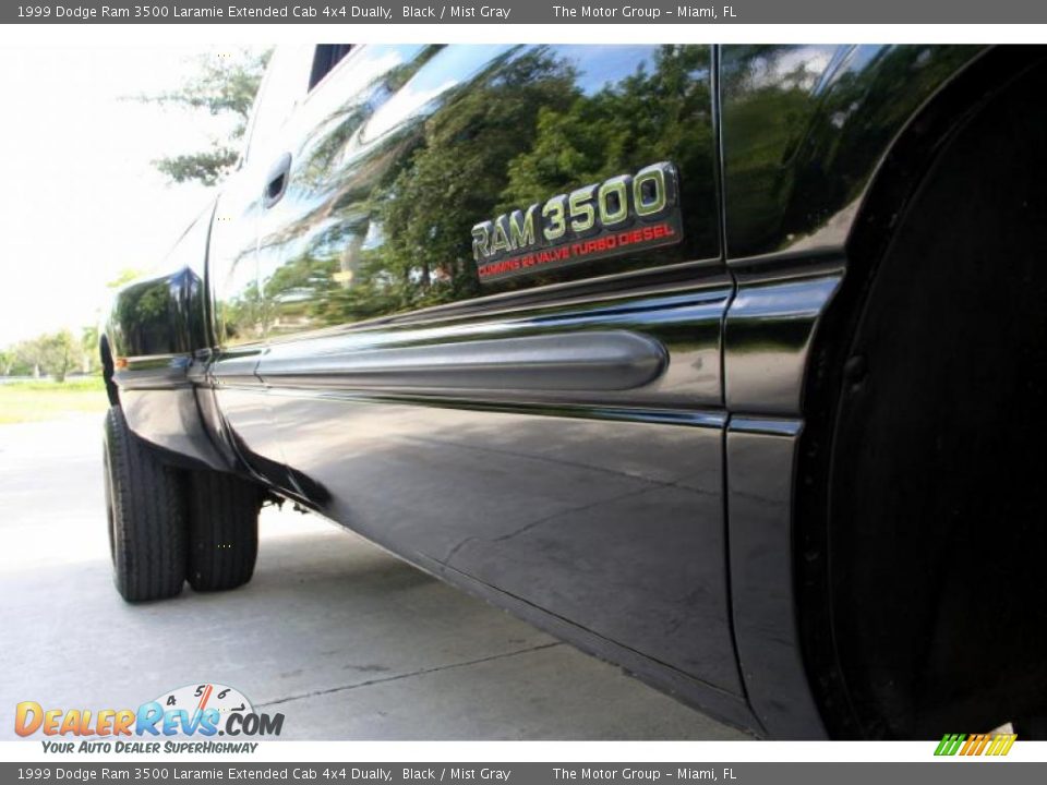 1999 Dodge Ram 3500 Laramie Extended Cab 4x4 Dually Black / Mist Gray Photo #19