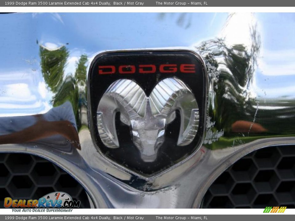 1999 Dodge Ram 3500 Laramie Extended Cab 4x4 Dually Black / Mist Gray Photo #27