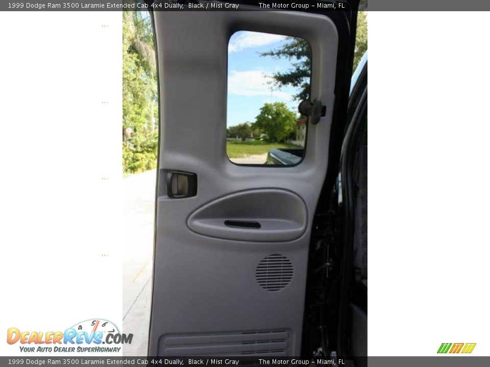 1999 Dodge Ram 3500 Laramie Extended Cab 4x4 Dually Black / Mist Gray Photo #31