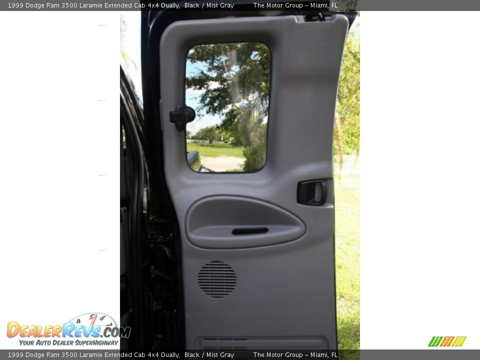 1999 Dodge Ram 3500 Laramie Extended Cab 4x4 Dually Black / Mist Gray Photo #32