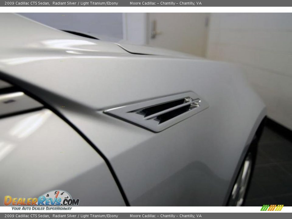 2009 Cadillac CTS Sedan Radiant Silver / Light Titanium/Ebony Photo #10