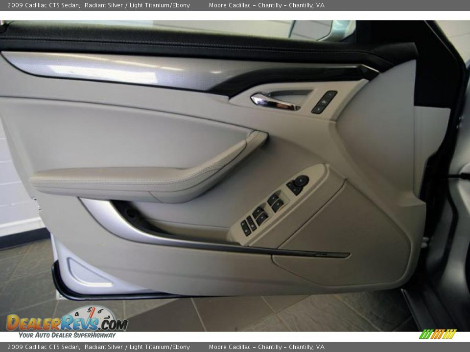 2009 Cadillac CTS Sedan Radiant Silver / Light Titanium/Ebony Photo #15