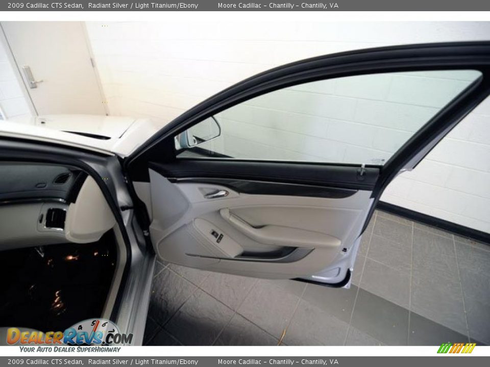 2009 Cadillac CTS Sedan Radiant Silver / Light Titanium/Ebony Photo #22