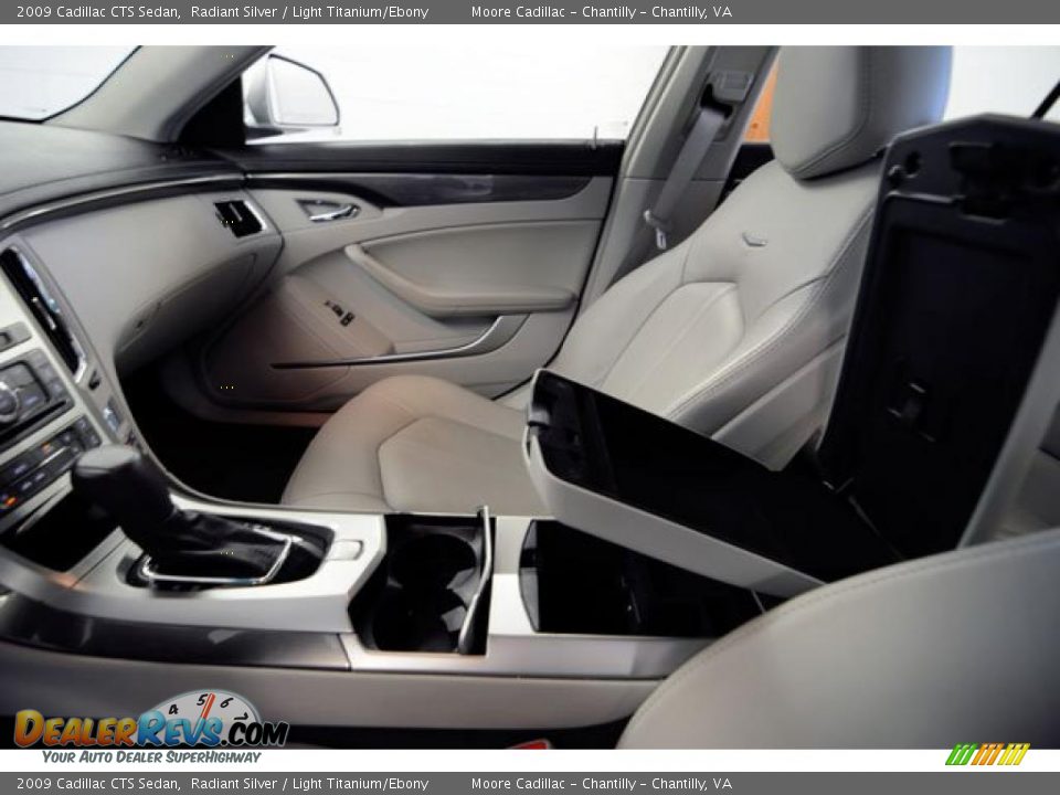 2009 Cadillac CTS Sedan Radiant Silver / Light Titanium/Ebony Photo #28