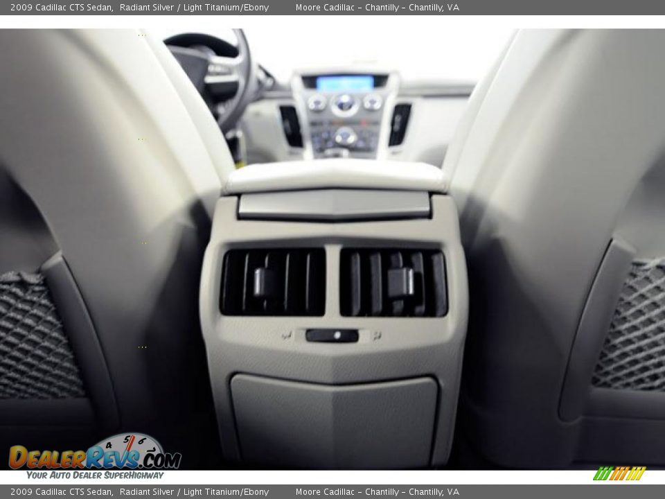 2009 Cadillac CTS Sedan Radiant Silver / Light Titanium/Ebony Photo #36