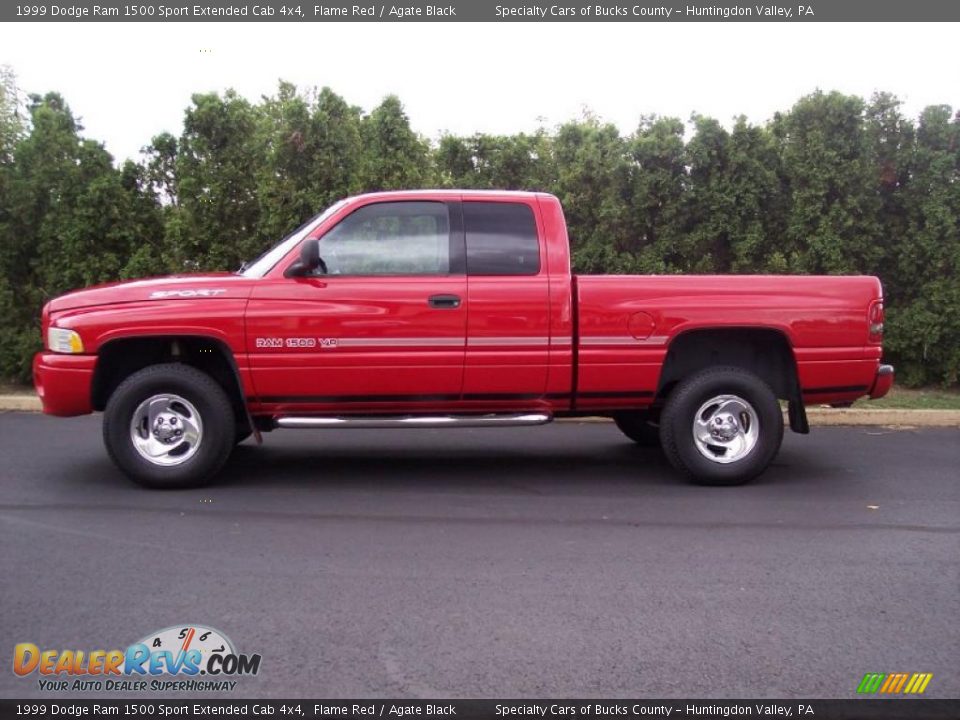 1999 Dodge Ram 1500 Sport Extended Cab 4x4 Flame Red / Agate Black Photo #4