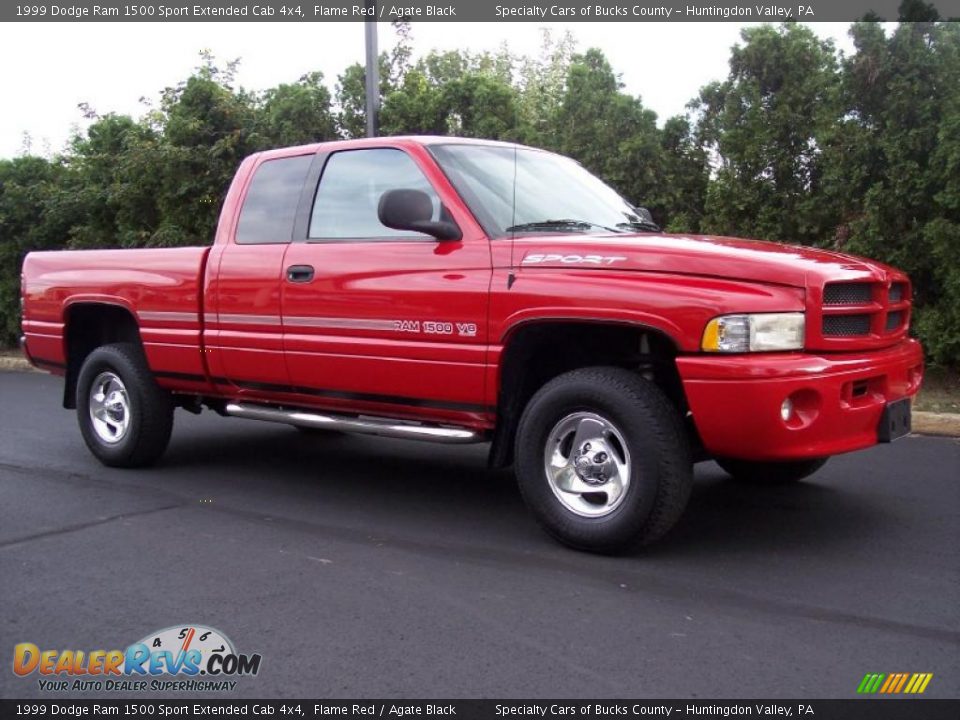 1999 Dodge Ram 1500 Sport Extended Cab 4x4 Flame Red / Agate Black Photo #15