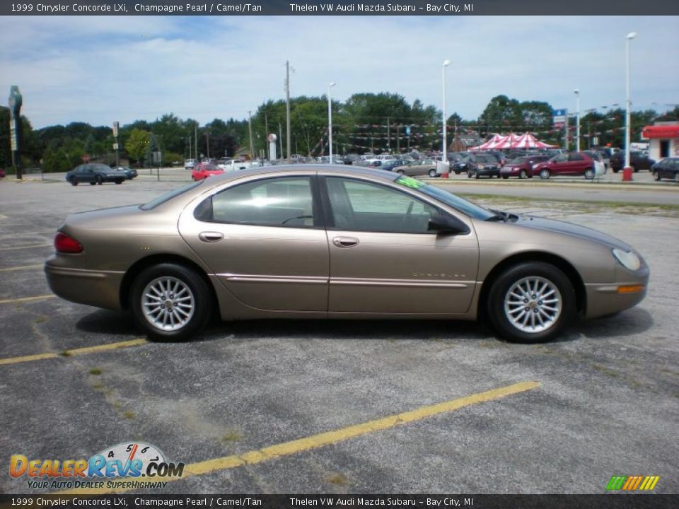 1999 Chrysler Concorde LXi Champagne Pearl / Camel/Tan Photo #8