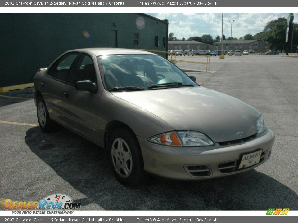 2002 Chevrolet Cavalier LS Sedan Mayan Gold Metallic / Graphite Photo #3