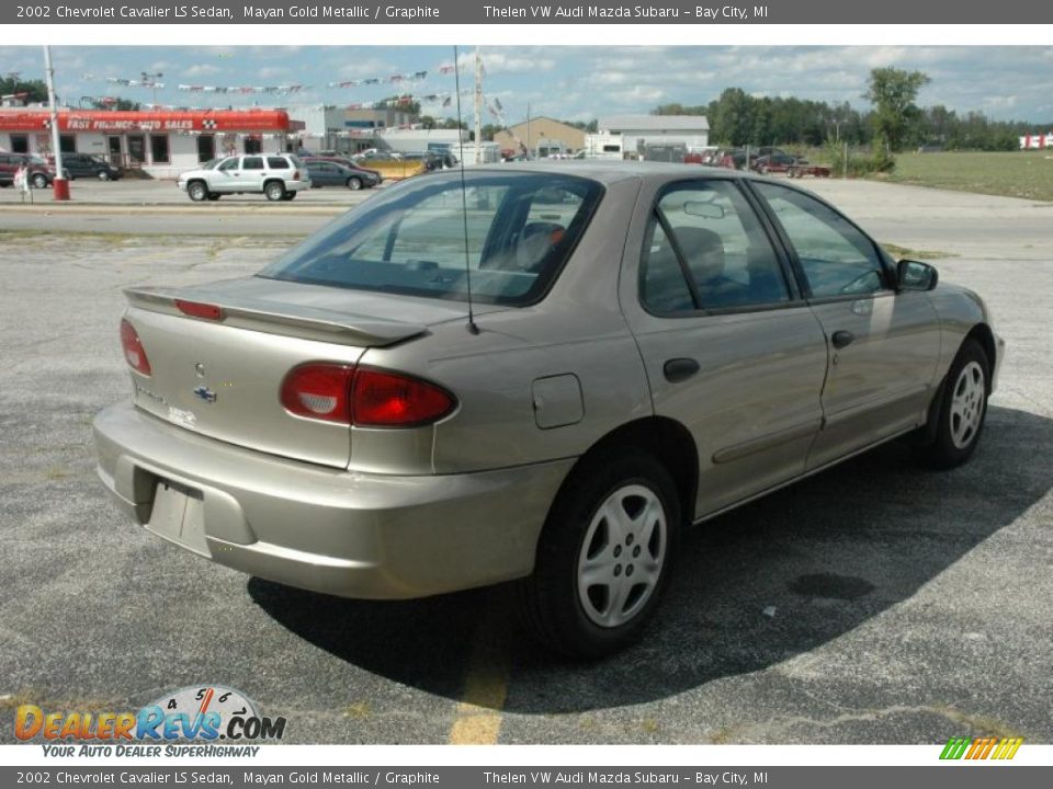 2002 Chevrolet Cavalier LS Sedan Mayan Gold Metallic / Graphite Photo #6