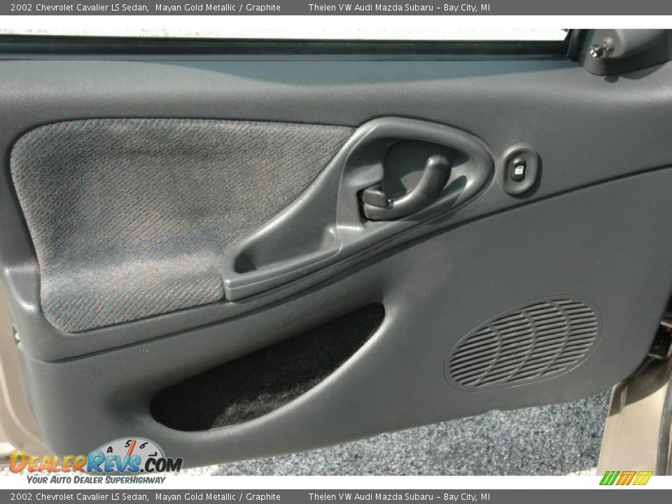 2002 Chevrolet Cavalier LS Sedan Mayan Gold Metallic / Graphite Photo #14