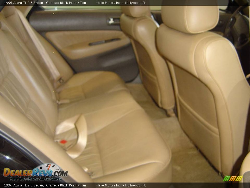 1996 Acura TL 2.5 Sedan Granada Black Pearl / Tan Photo #21